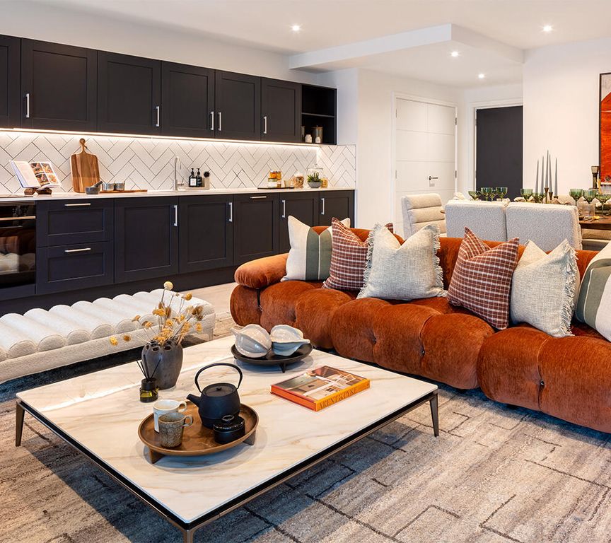 Property photo 1 of 10 Living Room