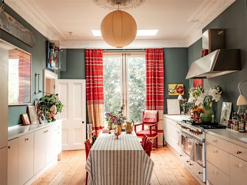 Property photo 3 of 15 Kitchen