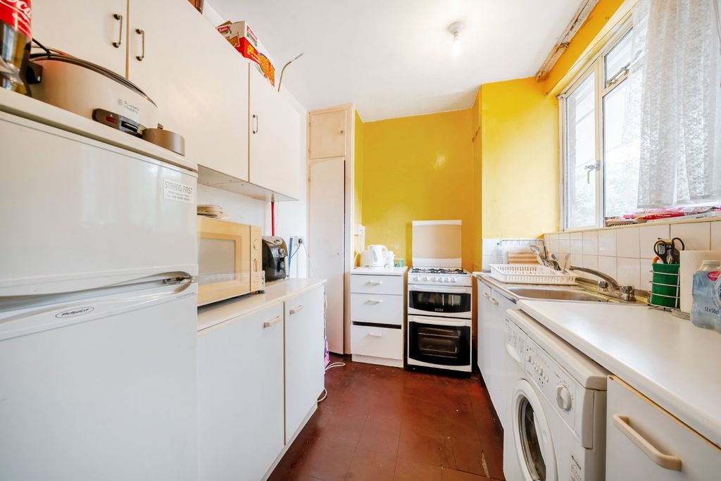 Property photo 3 of 10 Picture No. 06