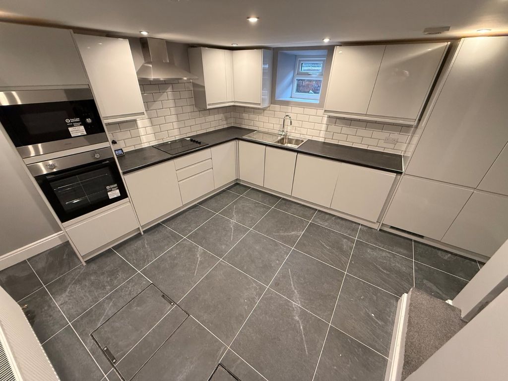 Property photo 3 of 11 Picture No. 02