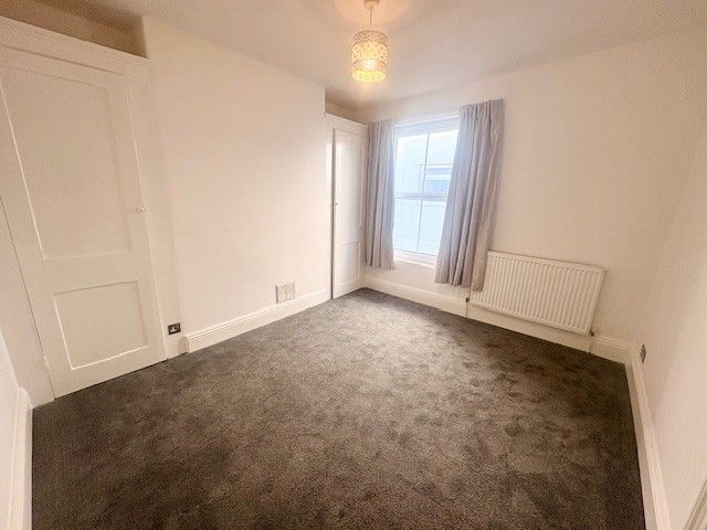 Property photo 3 of 20 Image