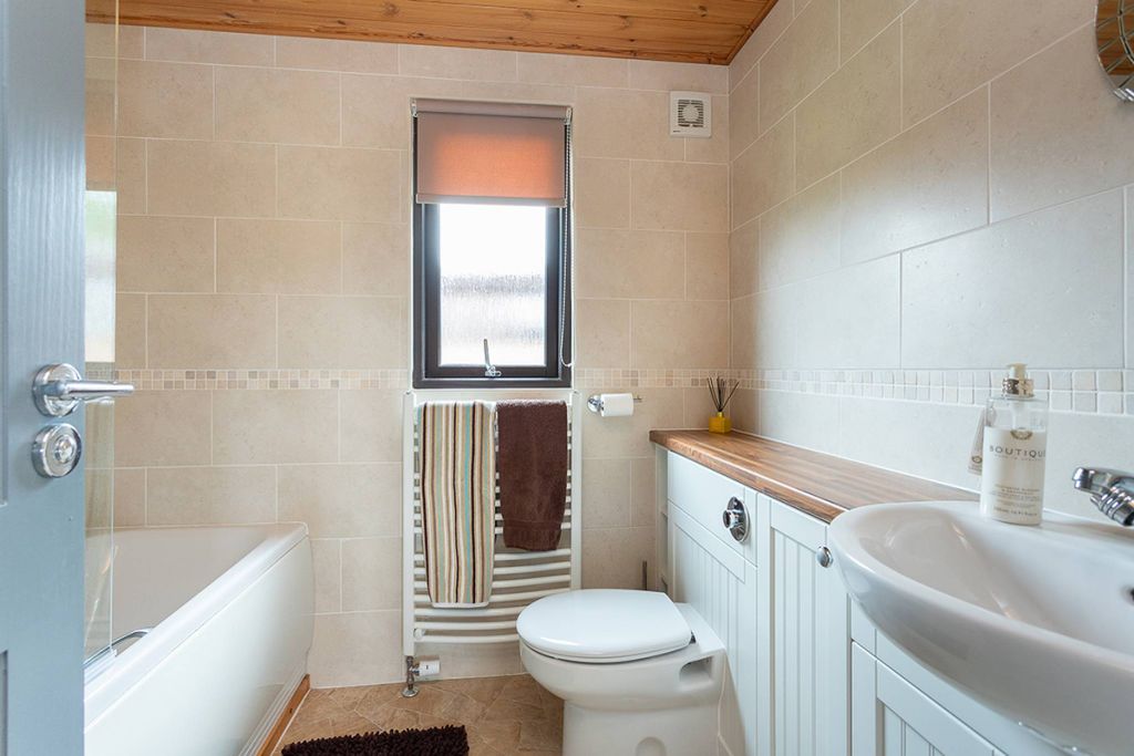 Additional image 15 of 2 bed lodge for salePitch : Tmtm01004, Aberfeldy PH15