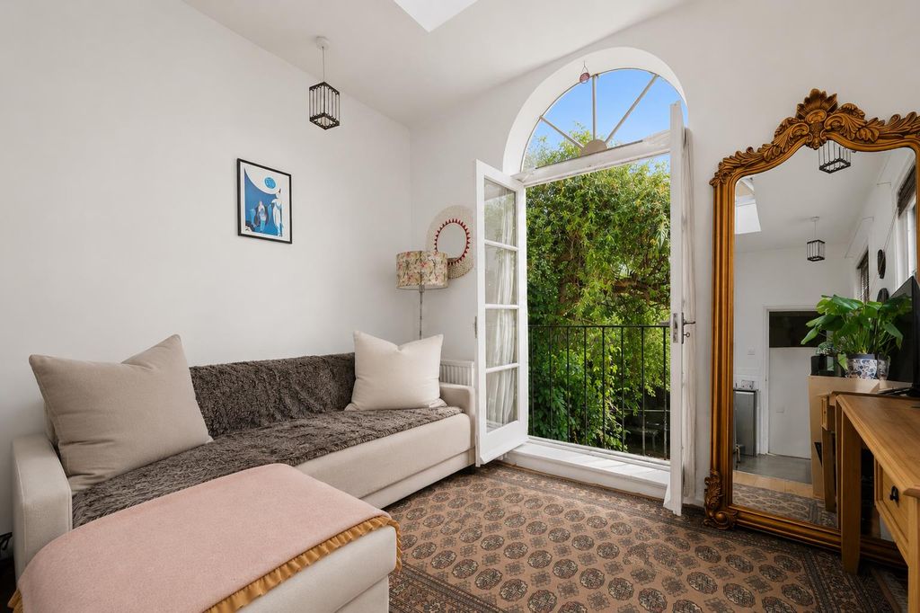 Property photo 1 of 11 Living 2.Png