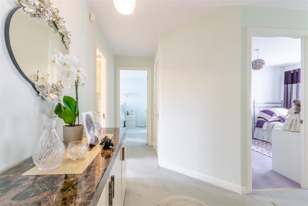 Property photo 2 of 20 Entrance Hall.Jpg