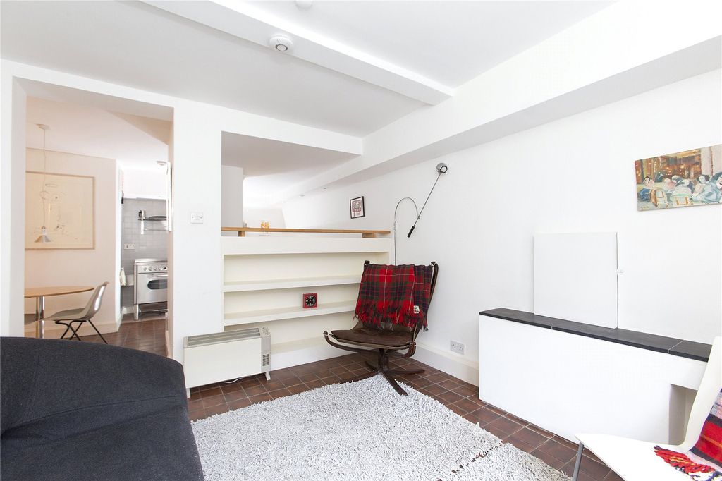 Property photo 3 of 14 Photo 3