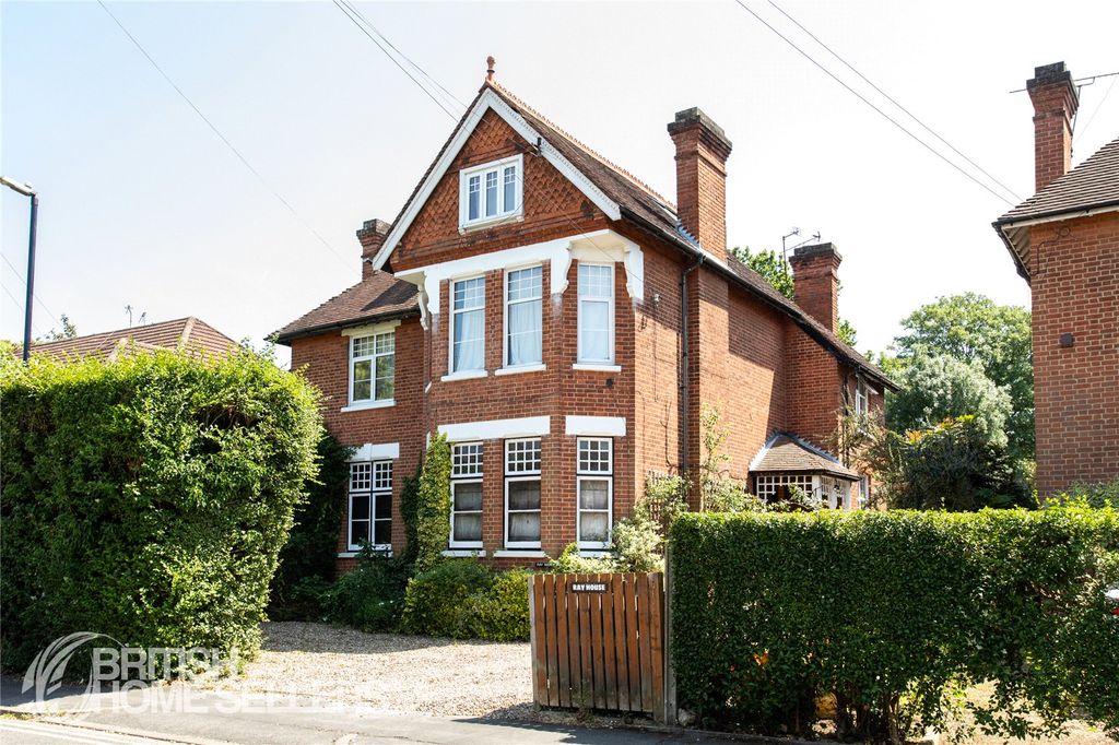 Property photo 1 of 28 Picture No. 03