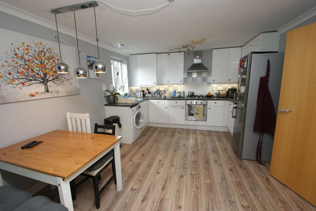 Property photo 2 of 7 2024-10-05 12.02.40.Jpg