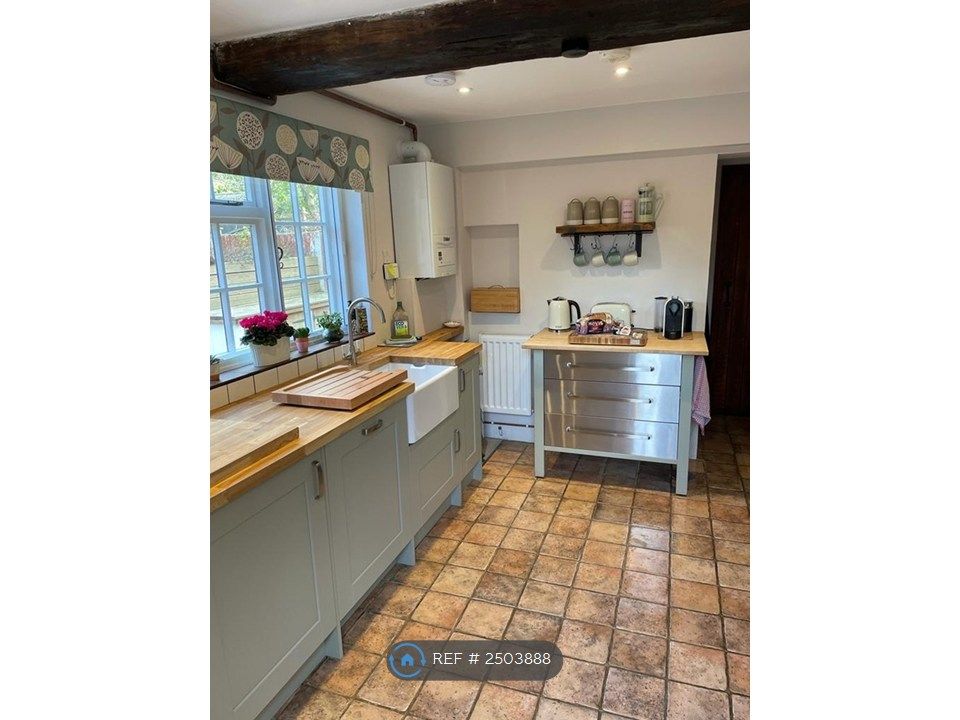 Property photo 3 of 20 Kitchen 1