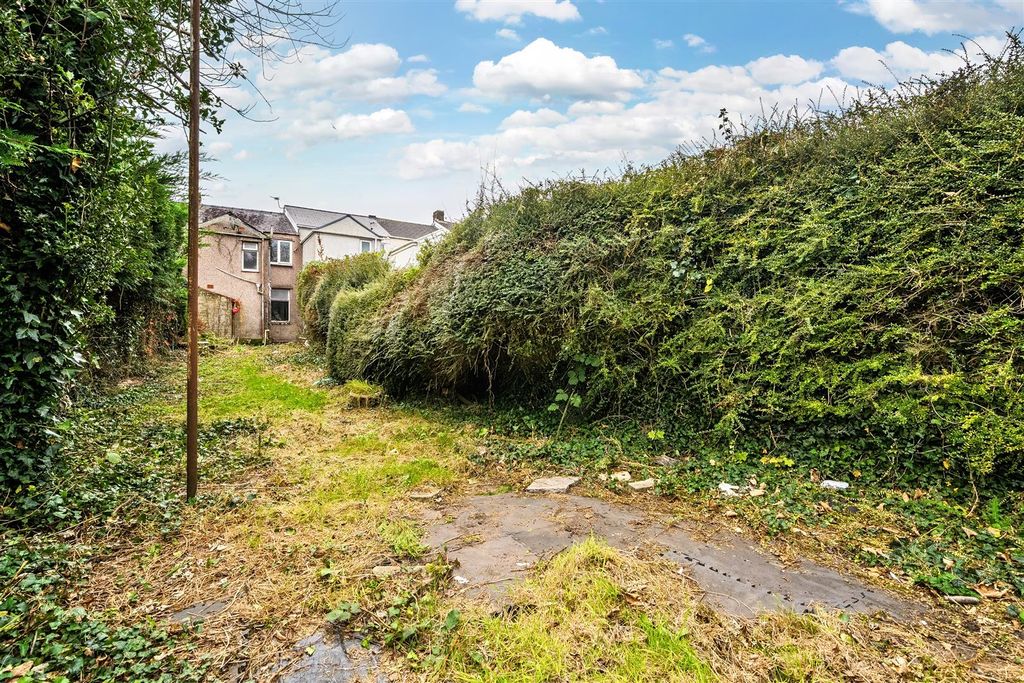 Property photo 2 of 19 1364935-3-68Ecdfdc70d2c.Jpg