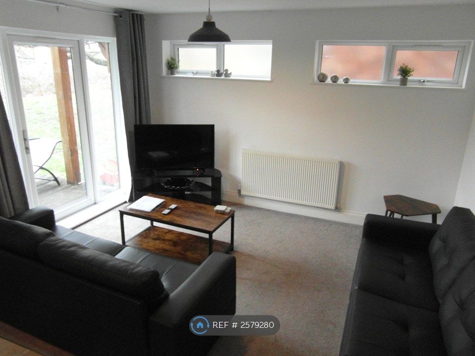 Property photo 2 of 7