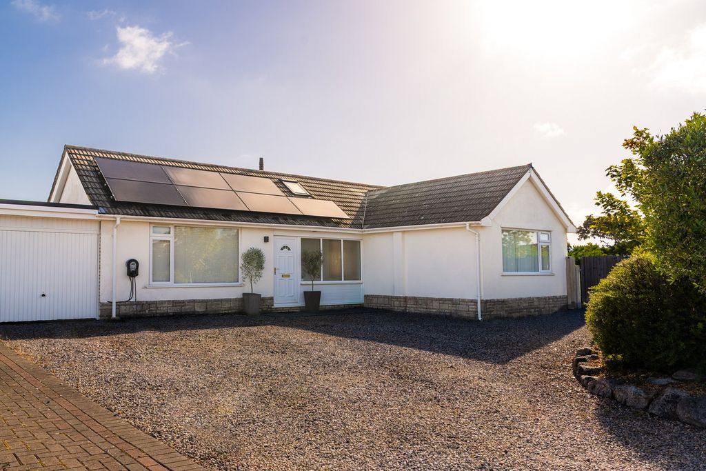 Property photo 1 of 21