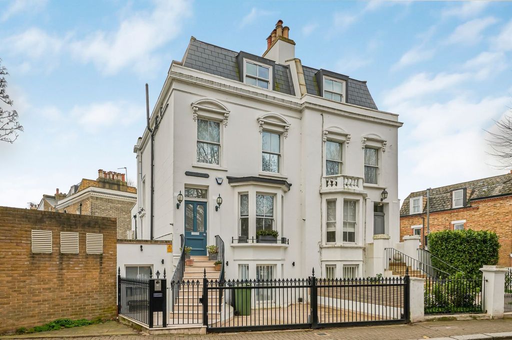 Property photo 3 of 22 Picture No. 10