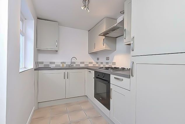 Property photo 3 of 8 Photo 7