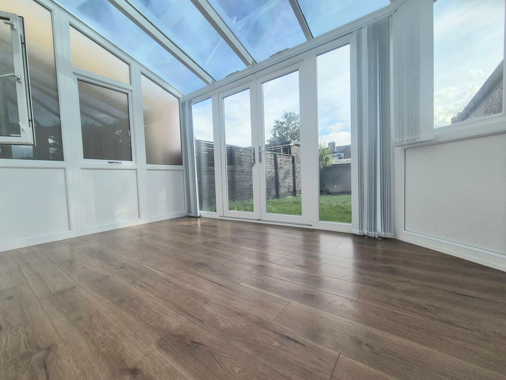 Property photo 3 of 10 Image