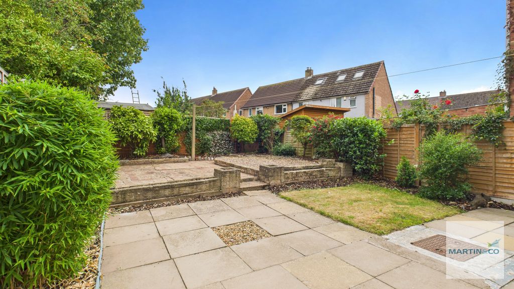 Property photo 2 of 12 Cam03663G0-Pr0178-Still010