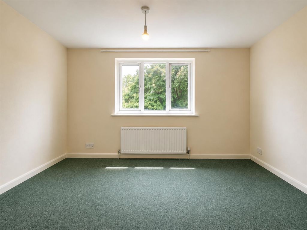 Property photo 2 of 4 Coopers Estate Agents