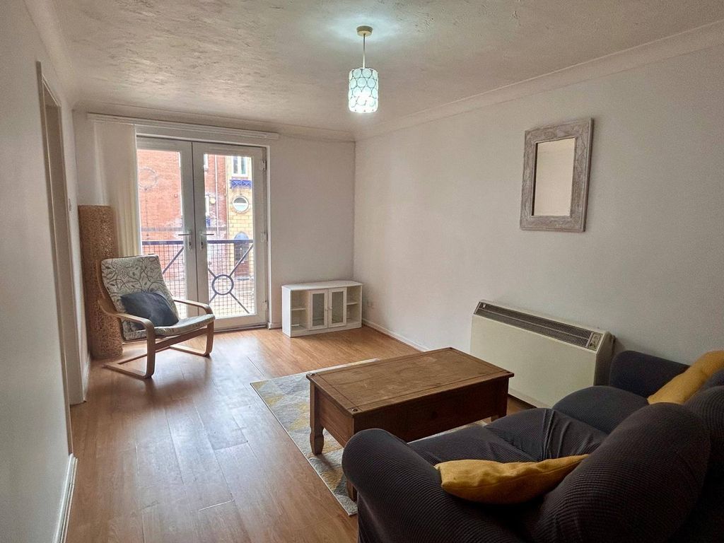 Property photo 1 of 6 1 Bed Flat To Rent Monmouth House, Swansea Sa1