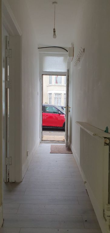 Property photo 3 of 40