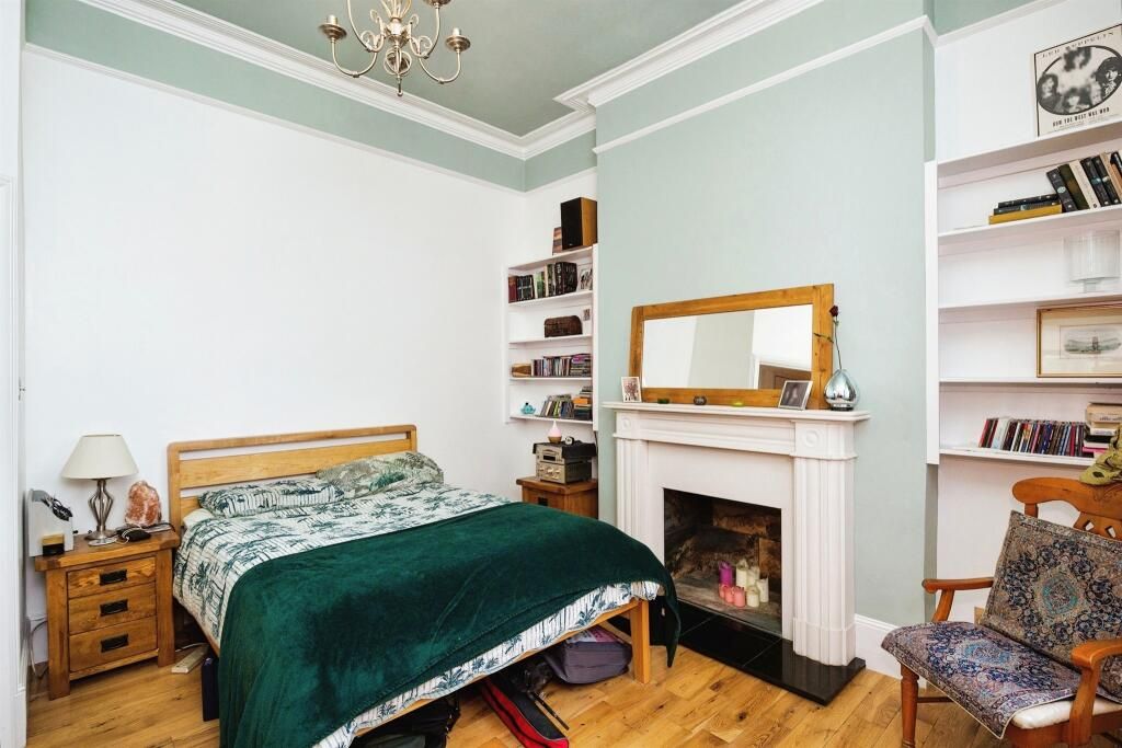 Property photo 3 of 14