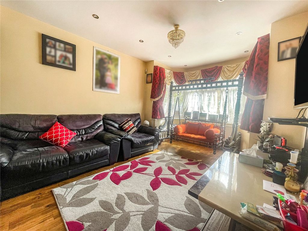 Property photo 2 of 14 Picture No. 29