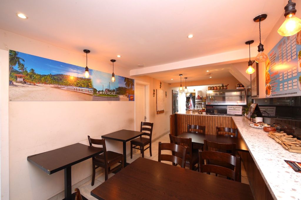 Property photo 2 of 14 2078492