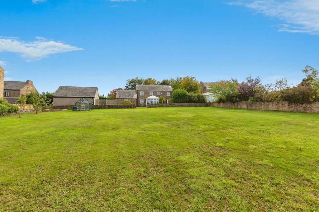 Property photo 3 of 26