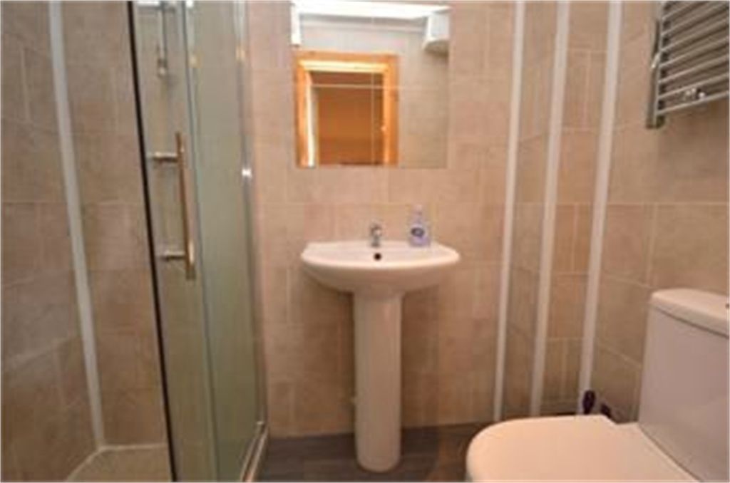 Property photo 3 of 4