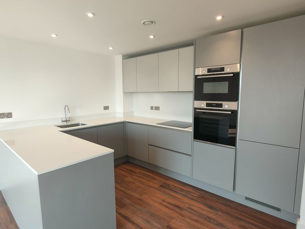 Property photo 3 of 19 Image