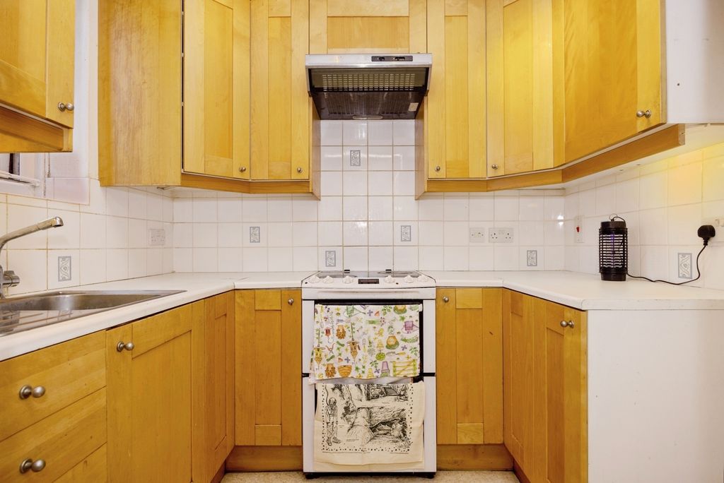 Property photo 3 of 14 Pbox-Img.Jpg