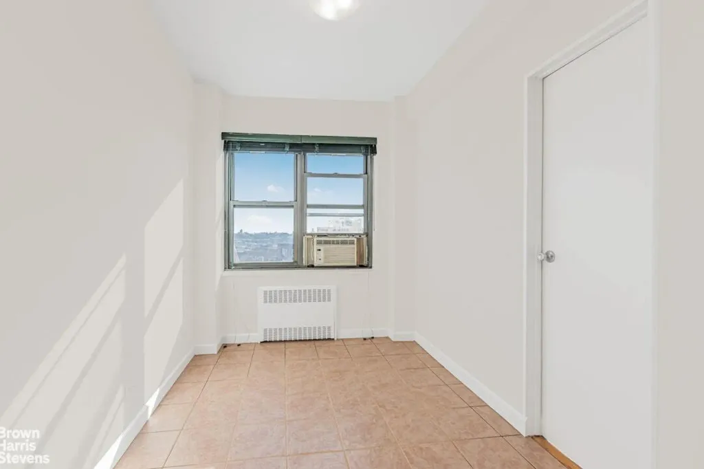 Property photo 3 of 14 <Alttext/>