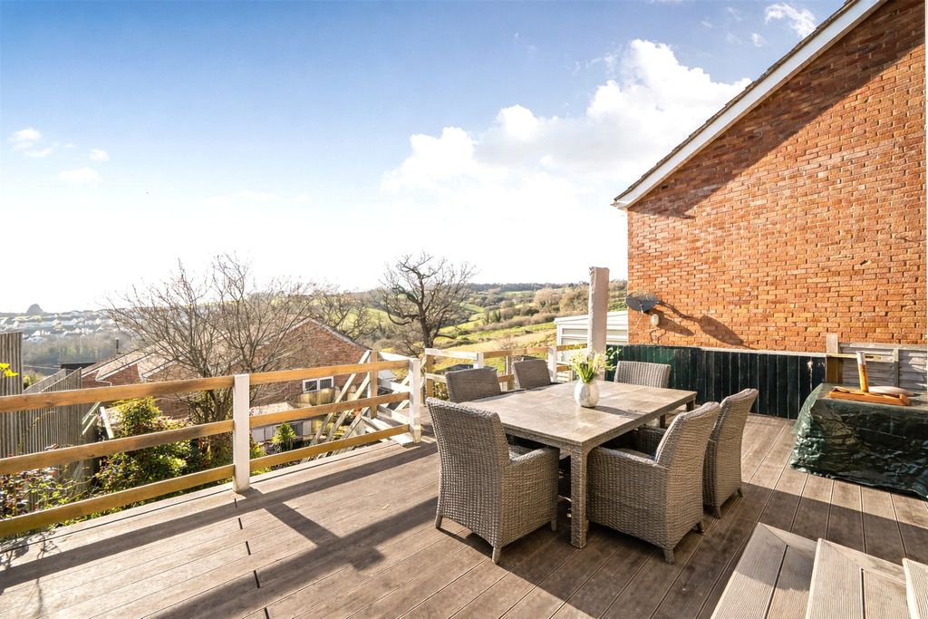 Property photo 3 of 25 Picture No. 31