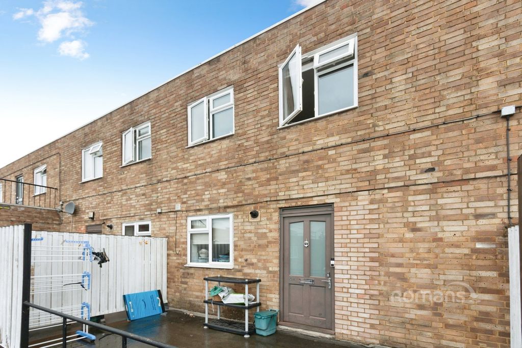 Property photo 1 of 8 Pbox-Img.Jpg