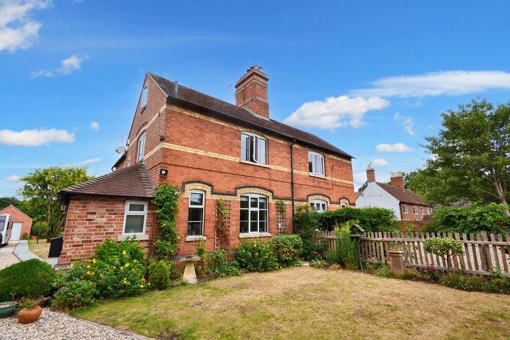Property photo 1 of 34