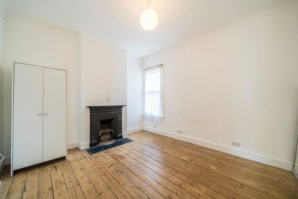 Property photo 2 of 4