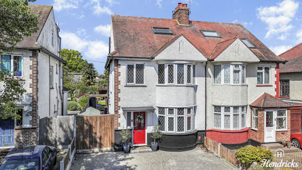 Property photo 1 of 34