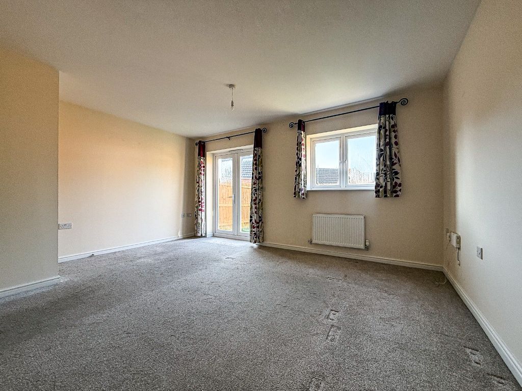 Property photo 3 of 15 3905334