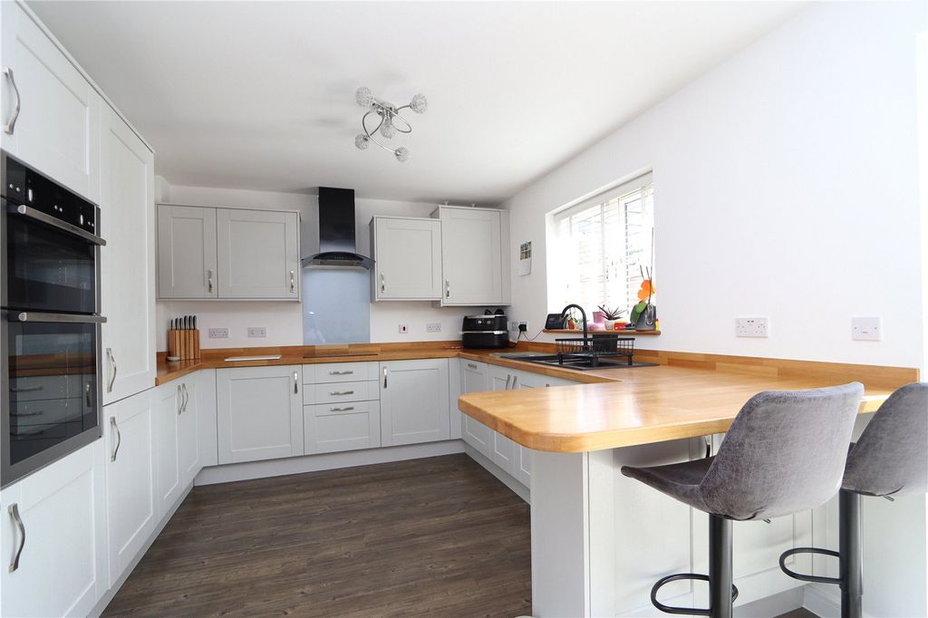 Property photo 3 of 24 Picture No. 22