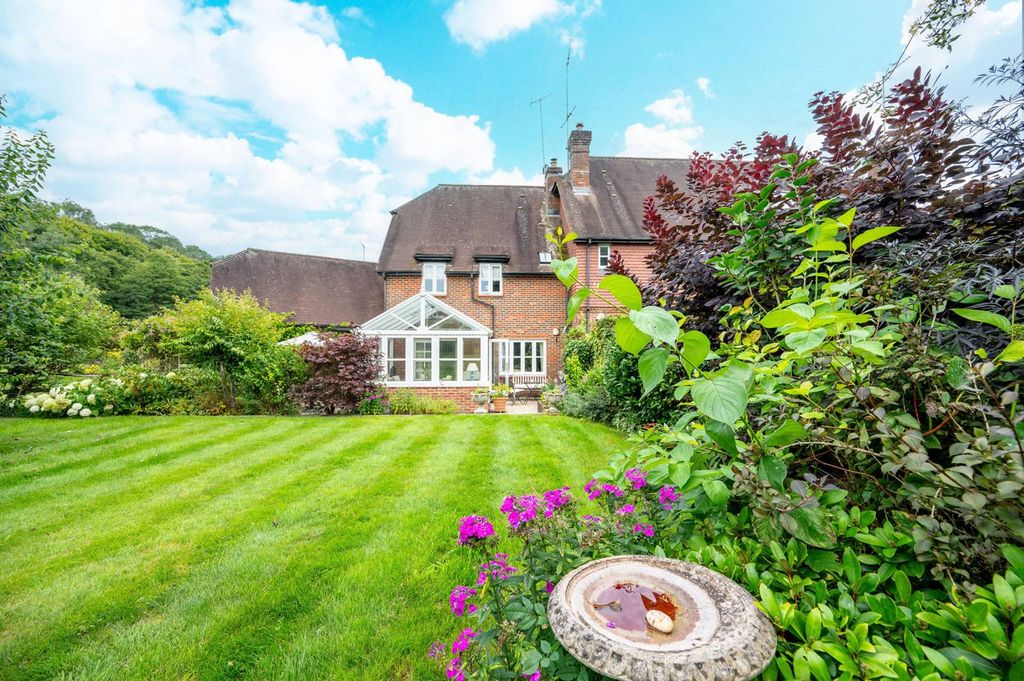 Property photo 3 of 24