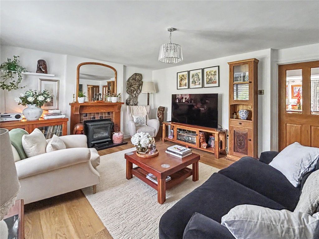 Property photo 2 of 17 Picture No. 22