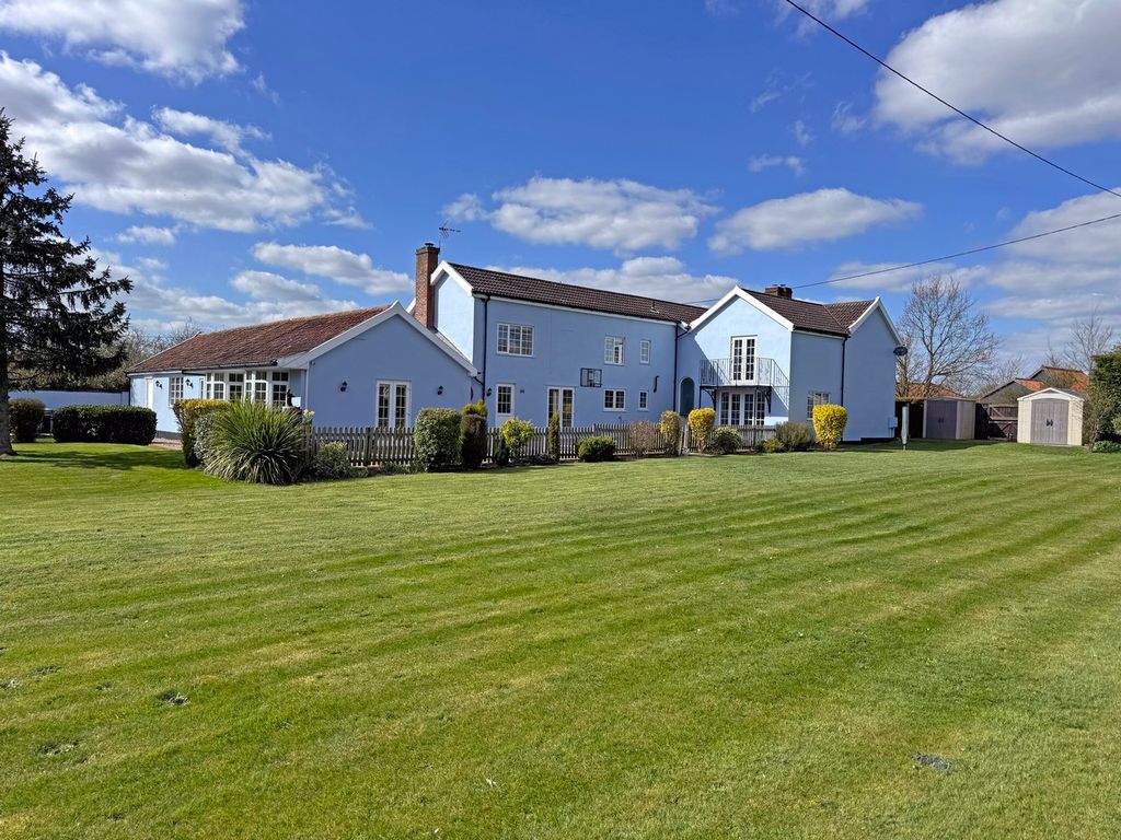 Property photo 1 of 29