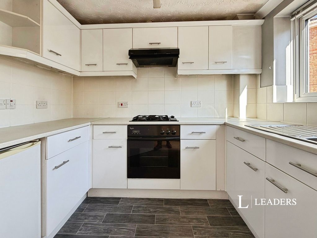 Property photo 2 of 10 Pbox-Img.Jpg