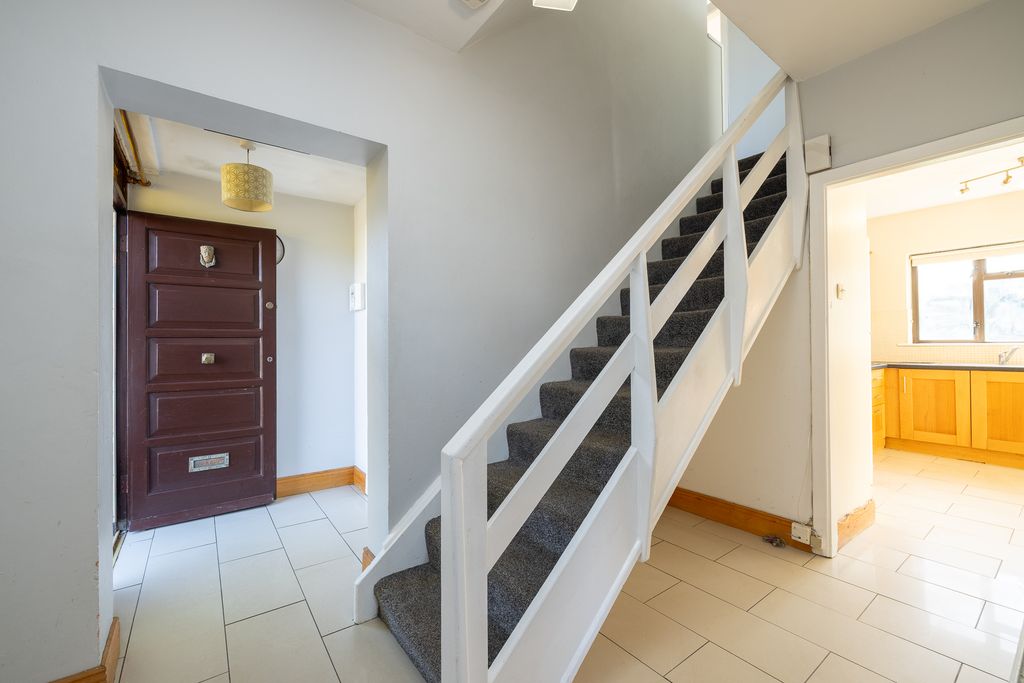 Property photo 3 of 23