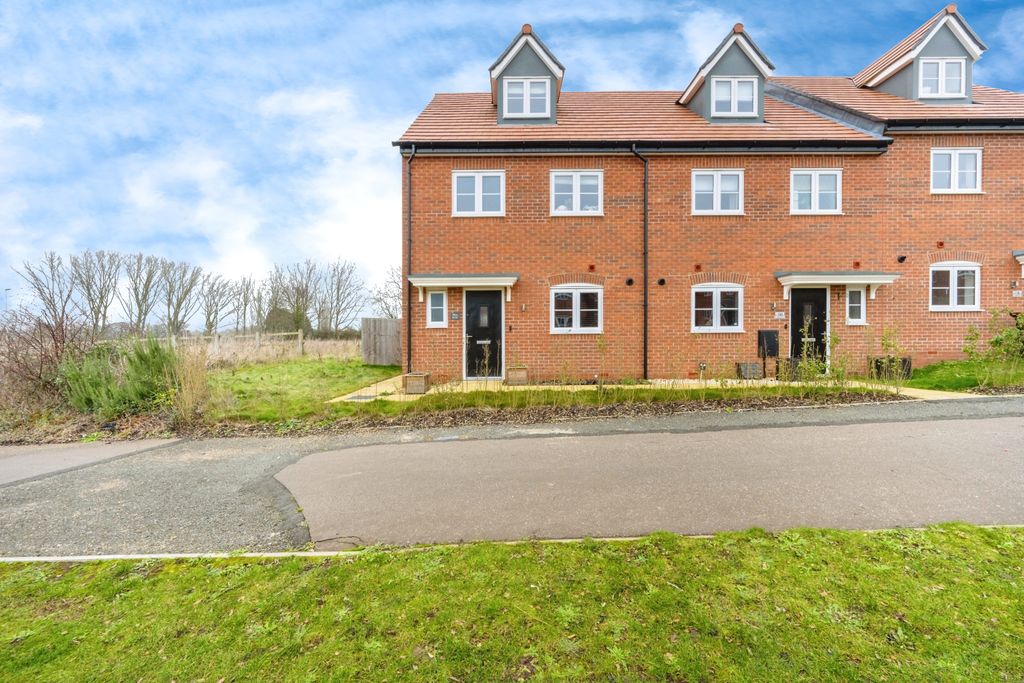 Property photo 1 of 16 Photography