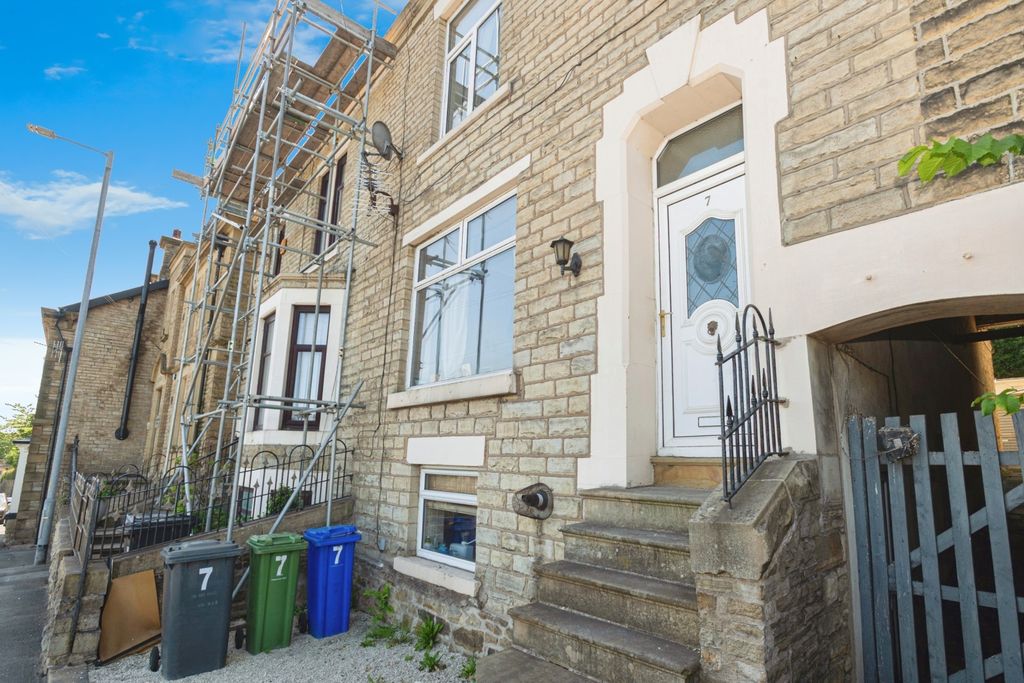 Property photo 2 of 26 1