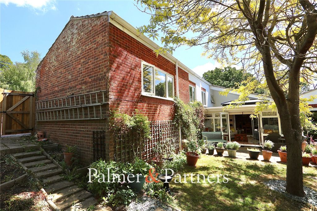 Property photo 2 of 25 Picture No. 06
