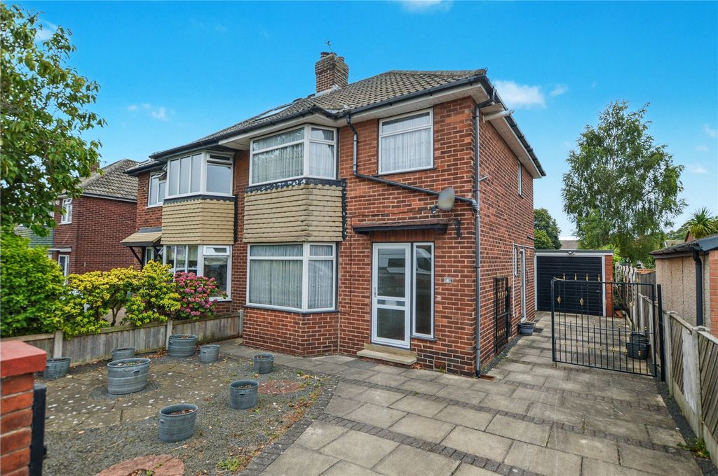 Property photo 1 of 17 Picture No. 09