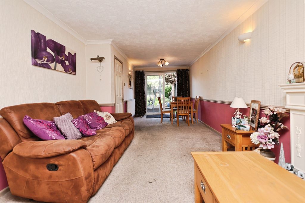 Property photo 2 of 18