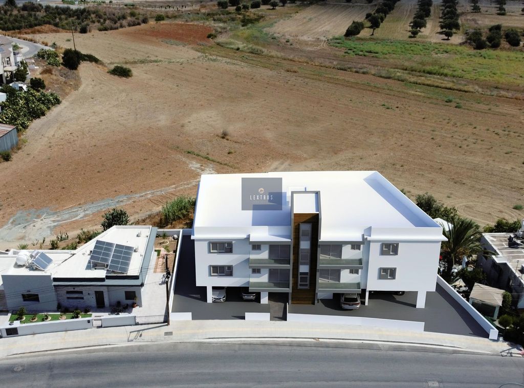 Property photo 2 of 4