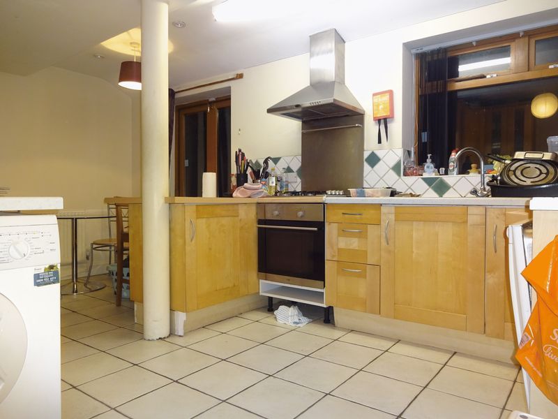 Property photo 2 of 7 Photo 1