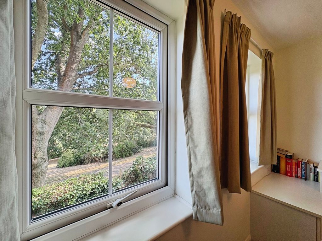 Property photo 2 of 7 Pbox-Img.Jpg